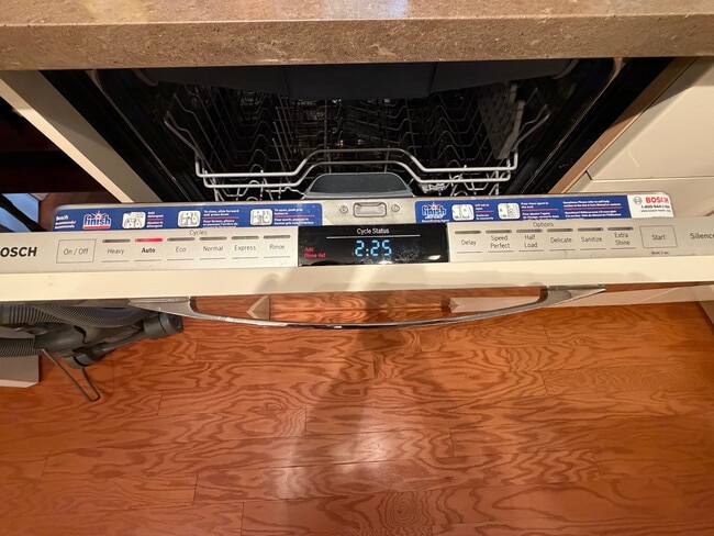 Lavavajillas silencioso integrado - 5565 Seminary Rd Unidad 104