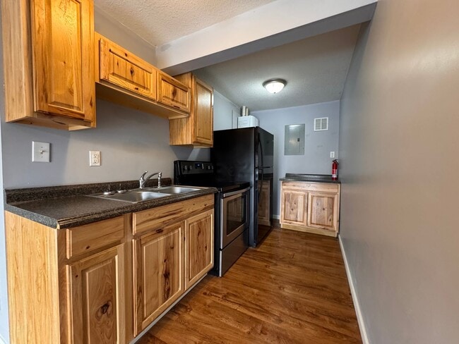 Photo - Campus Apartments East