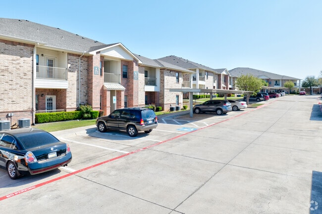 Photo - Oak Timbers Fort Worth South Apartments