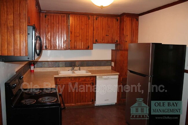 Photo - 855 Azalea Rd