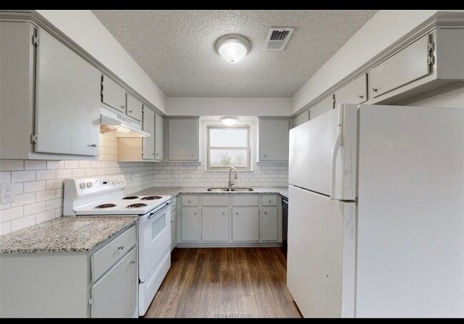 Photo - 2087 W Osr Unit B