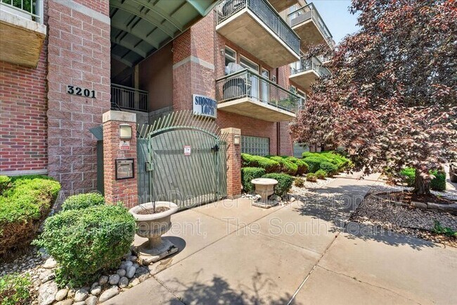 3201 Shoshone St Unit 108
