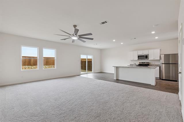 Photo - 14119 Donahue St