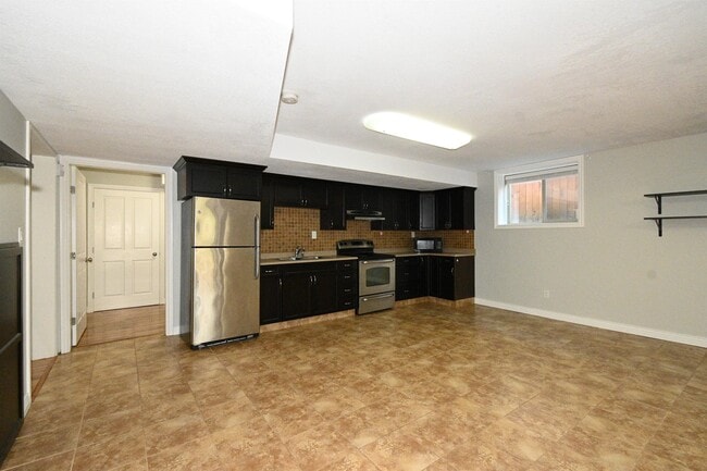 7650 Grayshell Rd Unit D