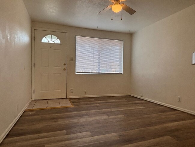 Photo - 917 2nd St Unit 917 Second Street 1/2