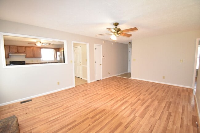 Photo - 1646 Rim Rd
