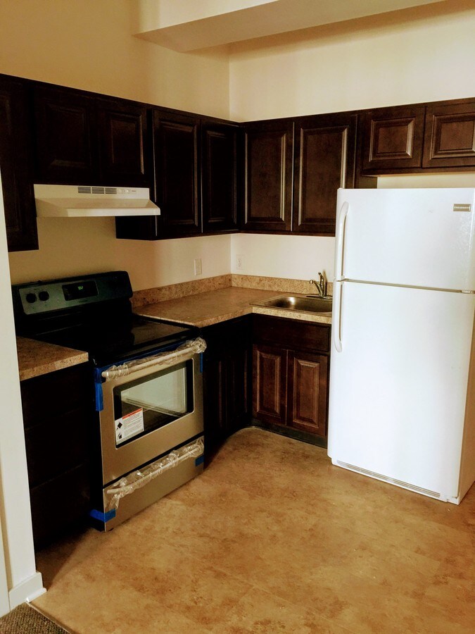 Kitchen - 603 N Market St Unit 302