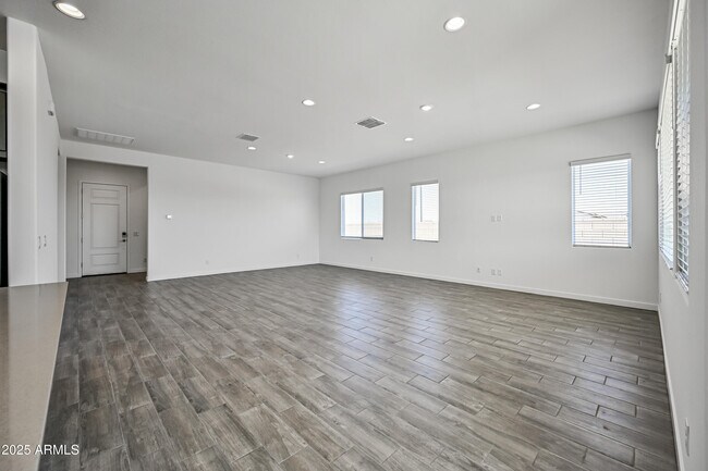 Photo - 14913 W Cottontail Ln