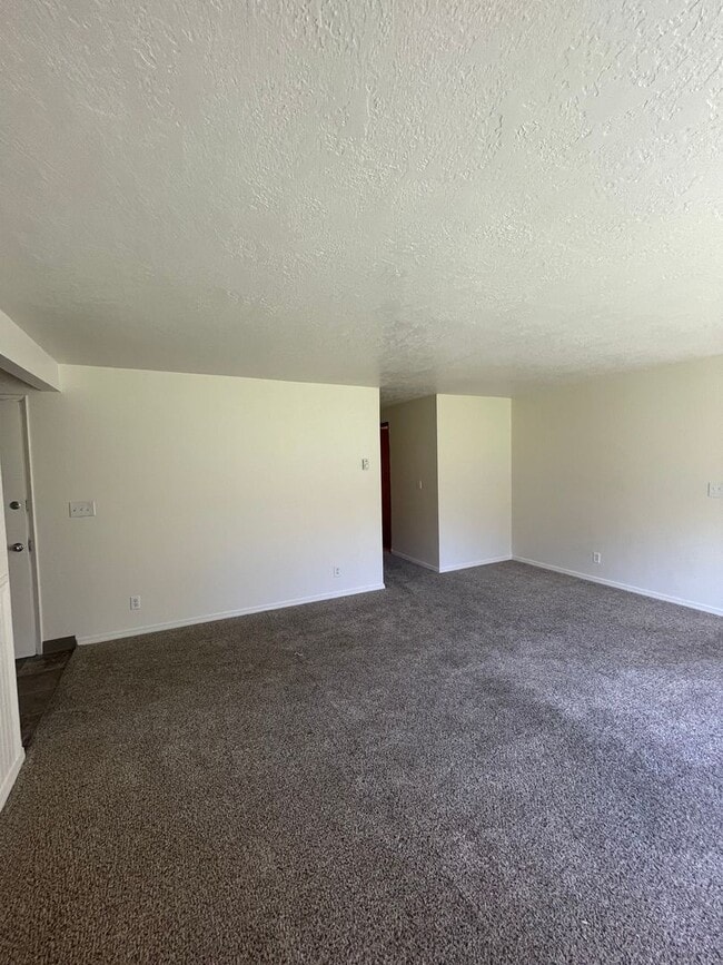 Photo - 3 bed 2 bath house in South Salem!