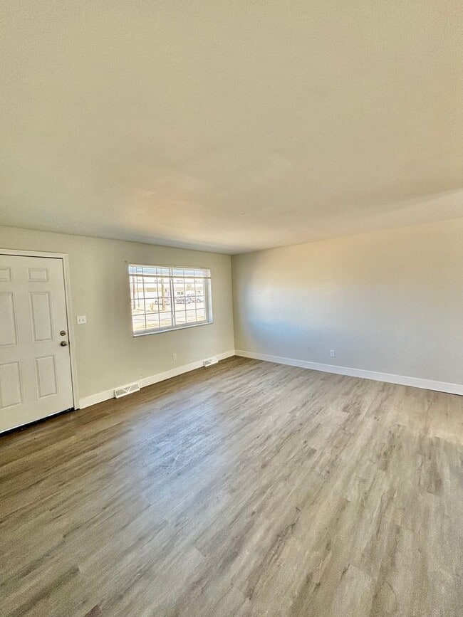 Building Photo - 5660/5670 W. 52nd Avenue Unit 5670-1