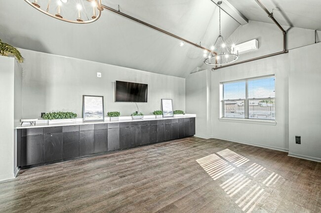 Photo - 230 N 10th St Unit 130 South