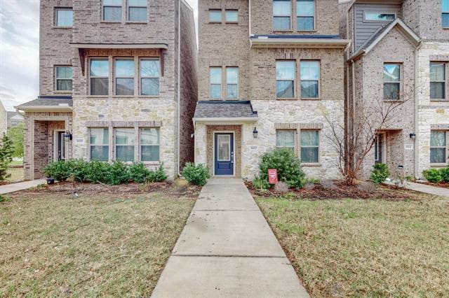 Photo - 802 Tennessee Dr House