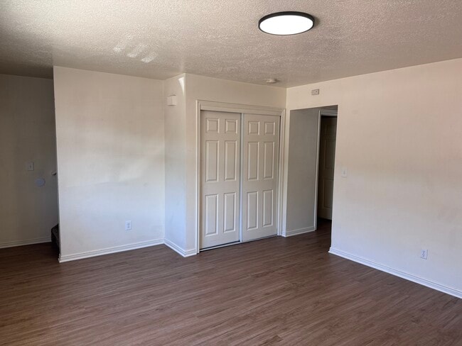 Photo - 1392 N 260 W