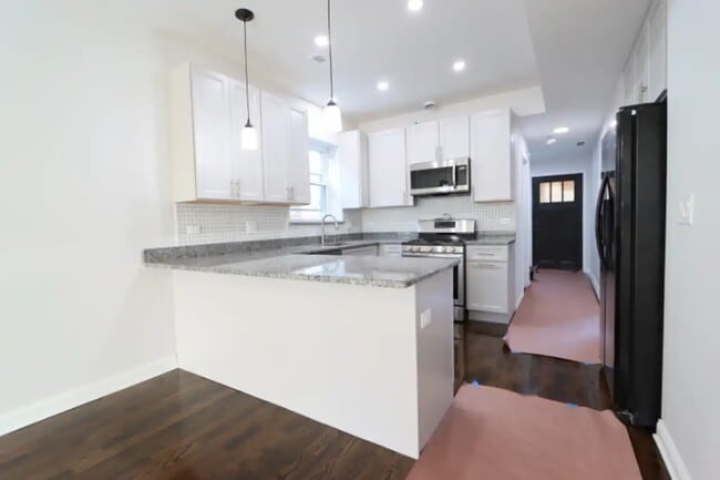 Photo - 3120 W Eastwood Ave Unit 2