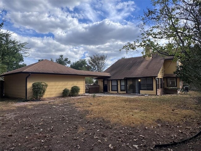 306 Applewood Dr