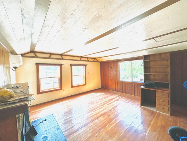 Photo - 21745 S Lewellen Rd