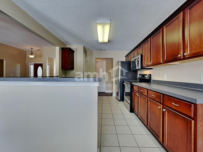 Photo - 738 Laurel Hill Cir