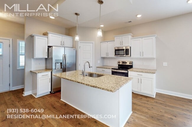 Photo - 302 Elwell Rd