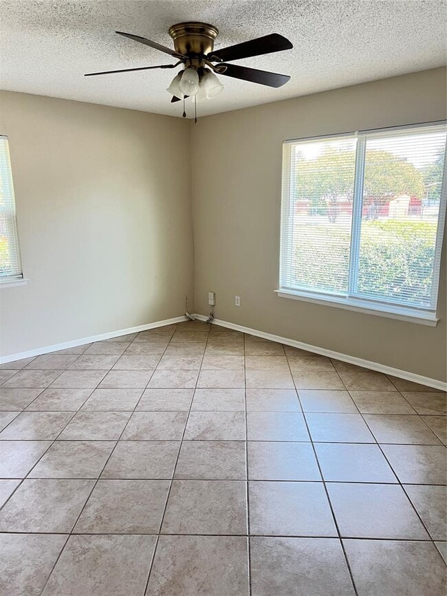 Photo - 3112 Govalle Ave