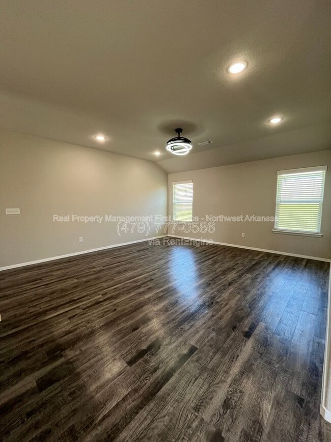 Photo - 6902 SW Whitmarsh Rd