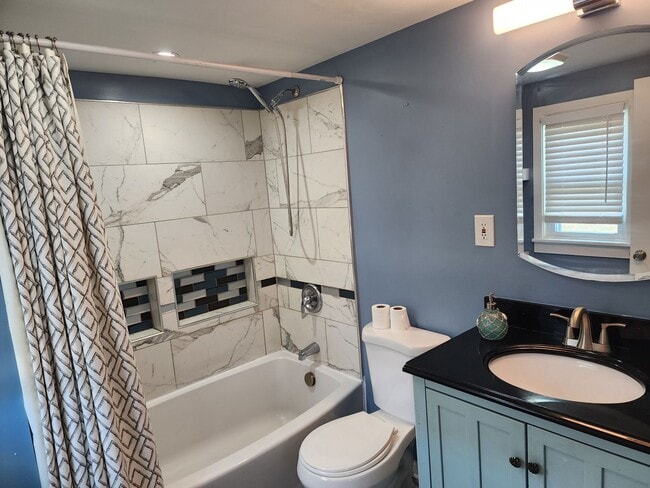Photo - Cute Renovated 2 Bedroom Home with Huge Garage on large lot!