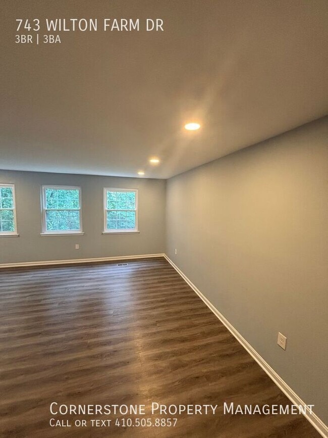 Photo - 743 Wilton Farm Dr