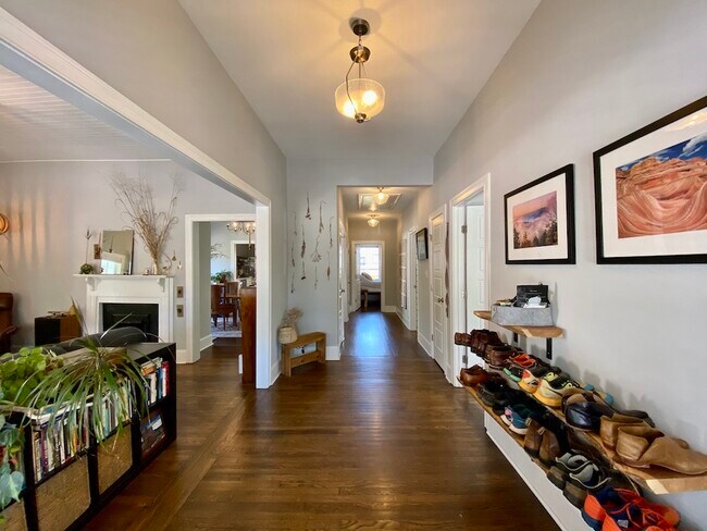 Photo - 101 S Briggs Ave