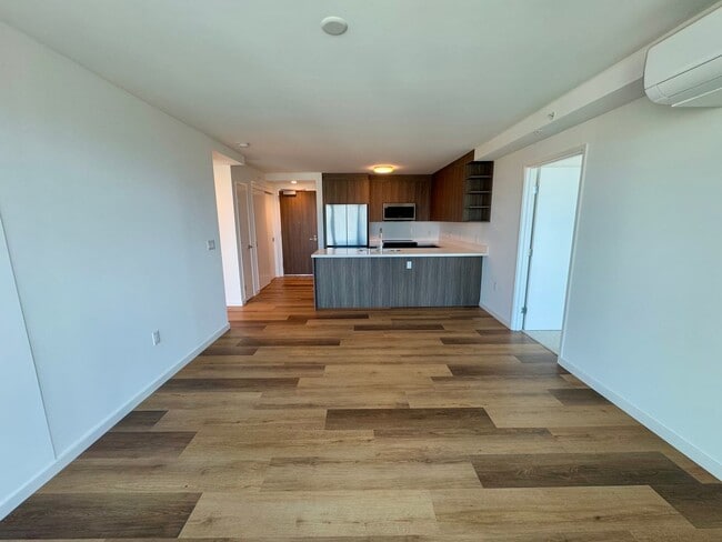 Photo - Brand new, high floor unit w/ 2 parking st...