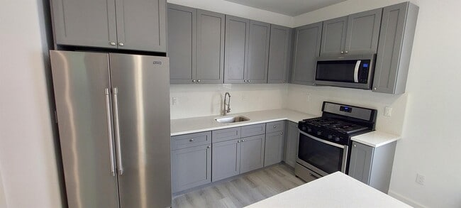 Photo - 273 Oak St Unit 301