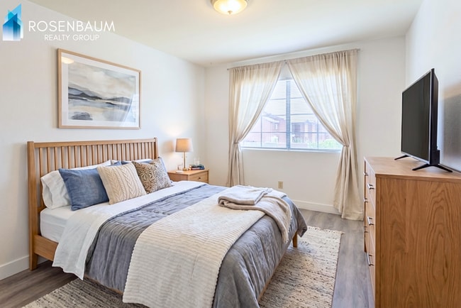 Photo - 1081 Canary Dr