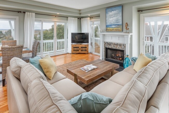 Photo - 13 Girard Way