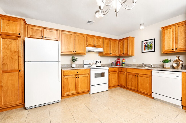 Photo - Stone Pointe Apartments