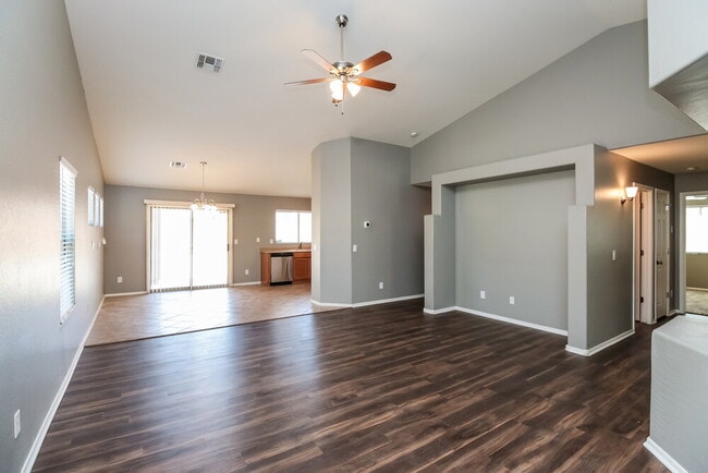 Photo - 9548 W Miami St