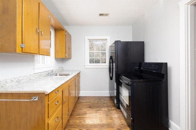 Photo - 1220 Hammond Ave