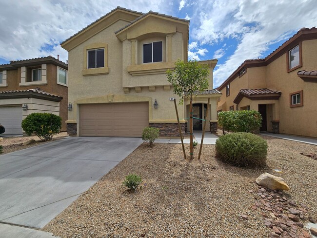 Rhodes Ranch 2 Story Rental - Rhodes Ranch 2 Story Rental