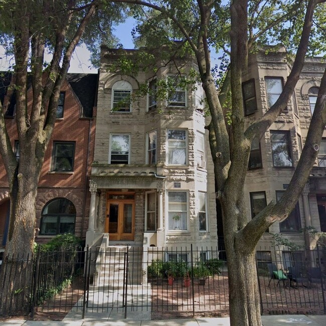 Building Photo - 1132 W Wrightwood Ave Unit 1132-1