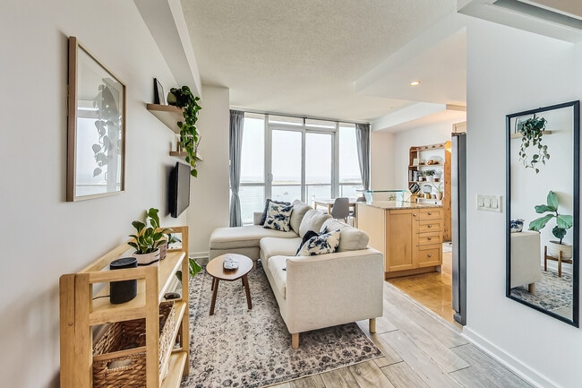 Photo - 208 Queens Quay W Unit 2308