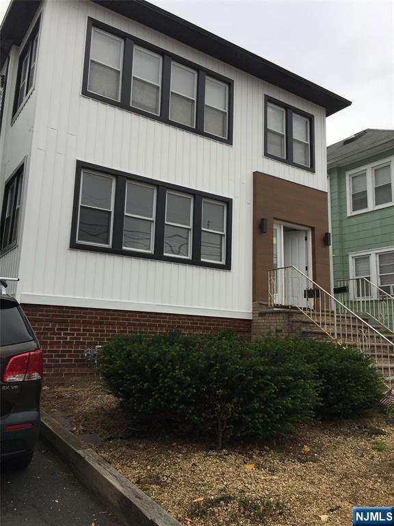 Photo - 248 2nd St