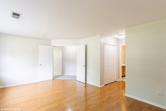 Photo - 1412 W Crane St Unit 1