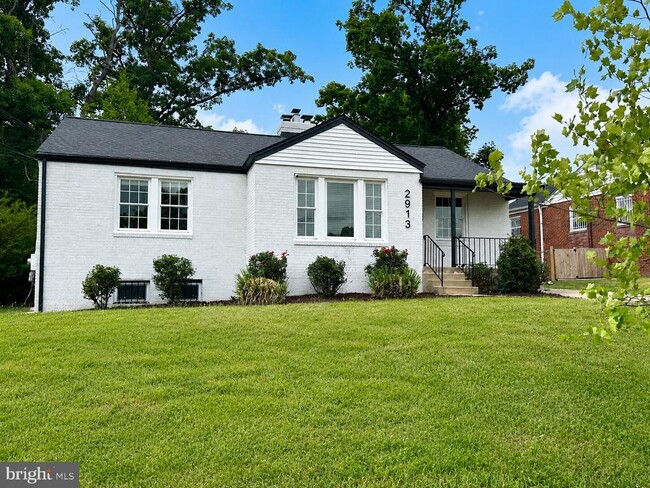 Photo - 2913 Fairlawn St