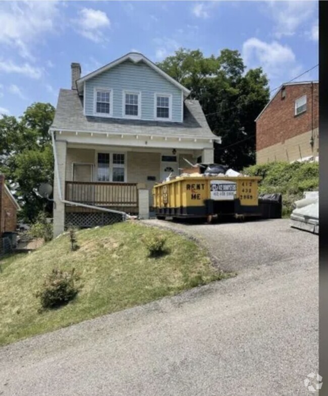 Building Photo - 202 Mueller Ave Rental