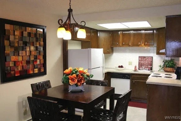 Photo - 151 Peppertree Dr