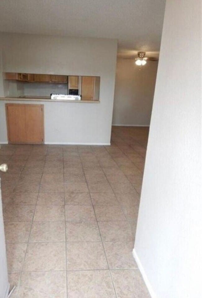 Photo - 3708 Scuba Cir Unidad A
