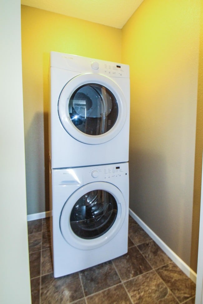 Stackable energy efficient in home washer/dryer