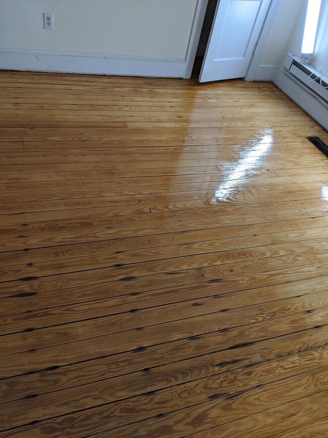 Photo - 40 Virginia Ave Unit Upper#2