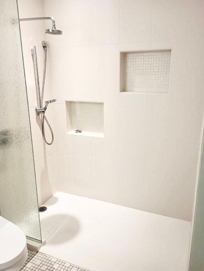 Photo - 3601 S River Pkwy