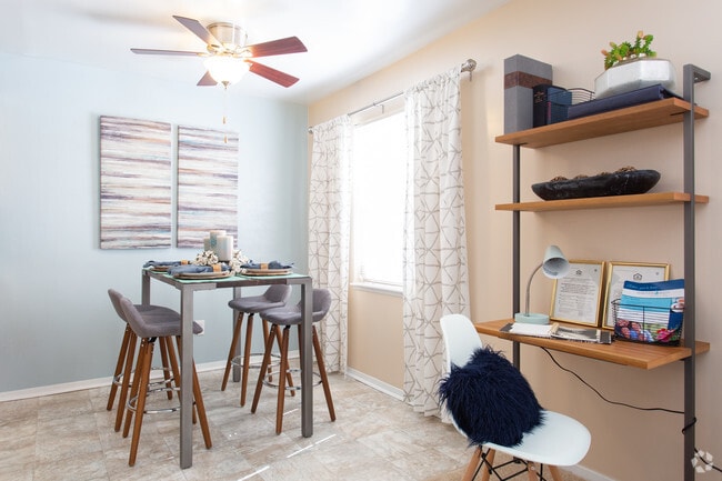 2BR, 1.5BA