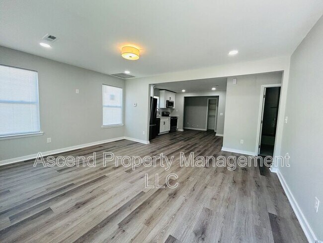 Photo - 3503 Wilcox Blvd