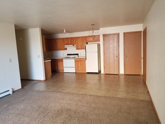 Kitchen/Dining Area - 3420 Humboldt Rd