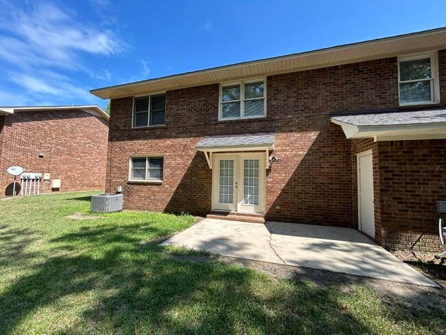Photo - 166 Gertrude Dr